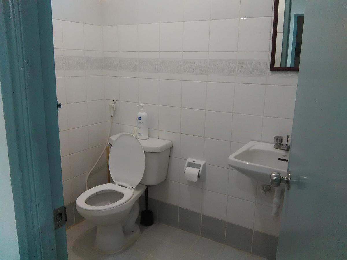 Lejlighed på 37 m² i Makati med 1 værelse og 1 private badeværelser Manila Eksteriør billede