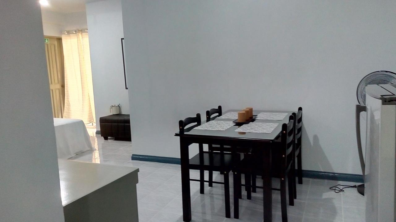 Lejlighed på 37 m² i Makati med 1 værelse og 1 private badeværelser Manila Eksteriør billede