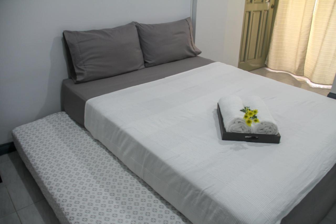 Lejlighed på 37 m² i Makati med 1 værelse og 1 private badeværelser Manila Eksteriør billede