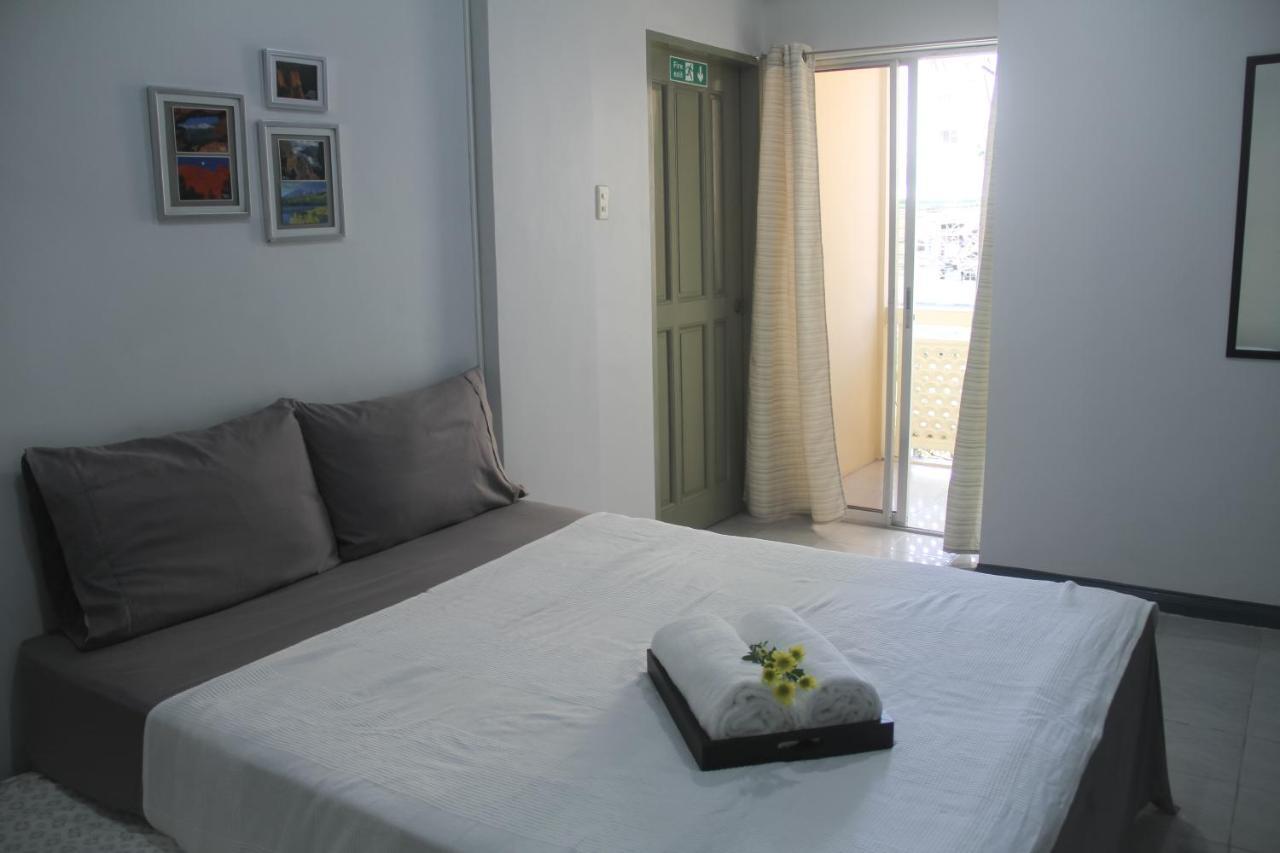 Lejlighed på 37 m² i Makati med 1 værelse og 1 private badeværelser Manila Eksteriør billede