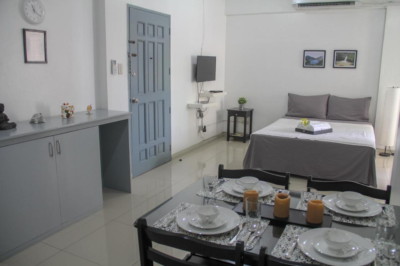 Lejlighed på 37 m² i Makati med 1 værelse og 1 private badeværelser Manila Eksteriør billede